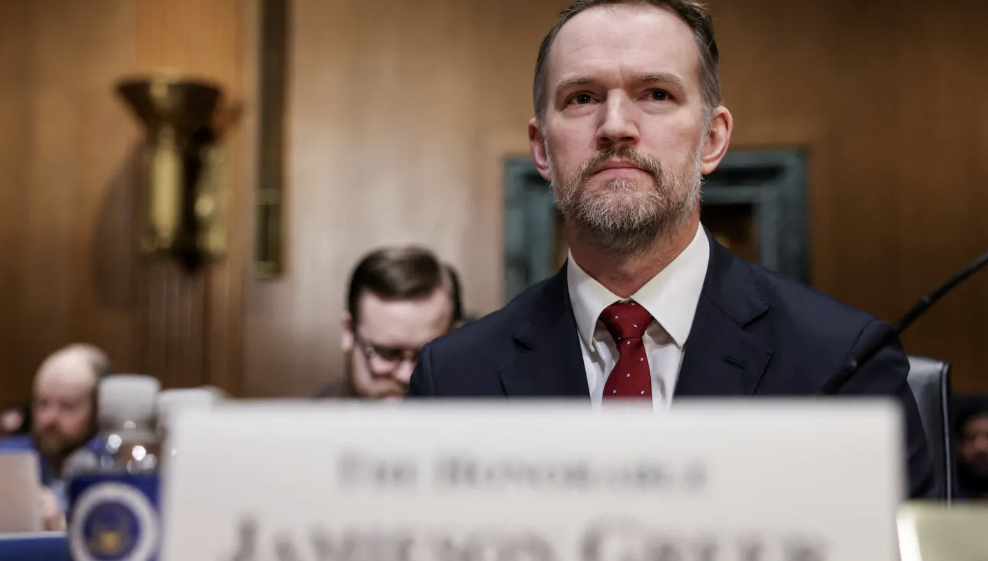 华尔街嗨了！特朗普对中国开火加码关税125%！但对其他国家突然喊停给予90天喘息期！美股火箭式反弹！